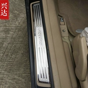 Honda Accord thế hệ thứ bảy đặc biệt bằng thép không gỉ chào mừng bàn đạp thay đổi trang trí ngoại thất trang trí nội thất xe nóng - Truy cập ô tô bên ngoài