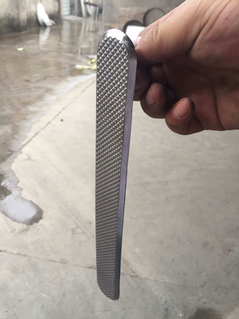 304 stainless steel blind road strip Airport metro dedicated stop slip strip guide blind pin blind