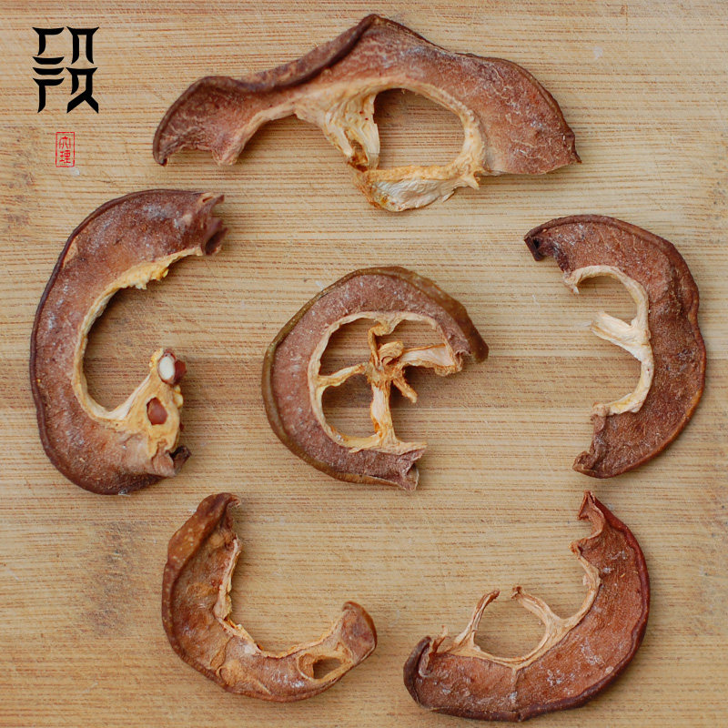 Bai Duan mother Yunnan Dali specialty sour papaya bubble wine stew soup Sour papaya fish pregnant woman fruit