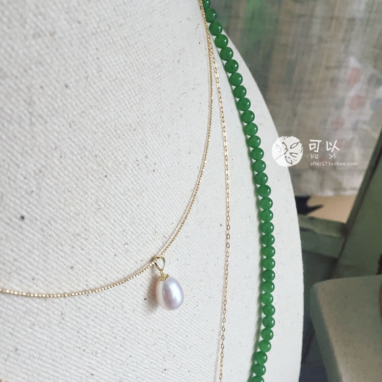 (small island beauty) (small and fragrant bubbles) natural freshwater pearl 18k gold pendant intense light super rare