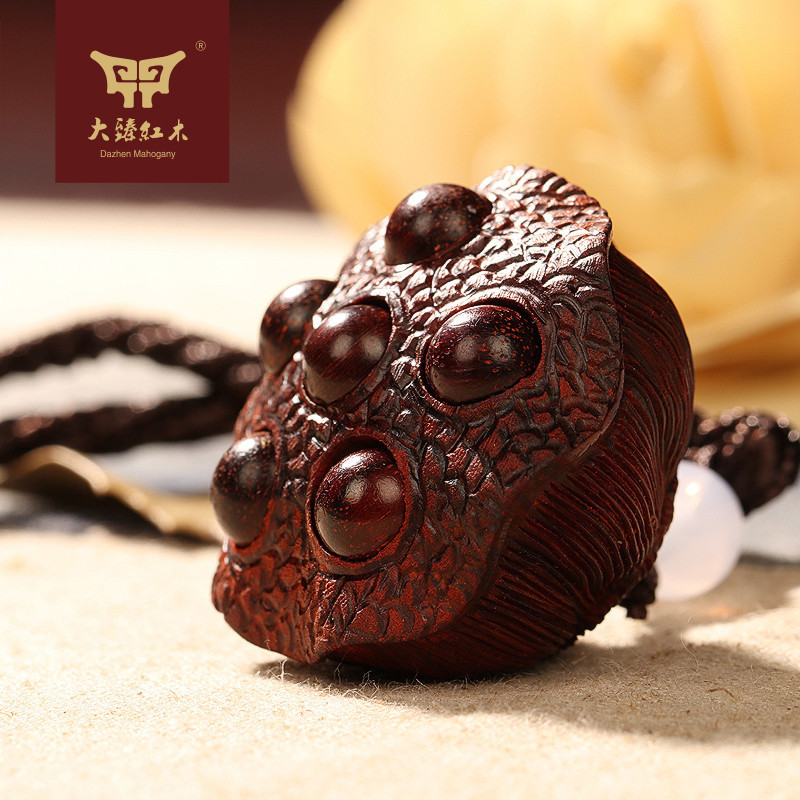 Indian small leaf purple sandalwood pendants pendants red wood to run handlebar men's personal fun to play