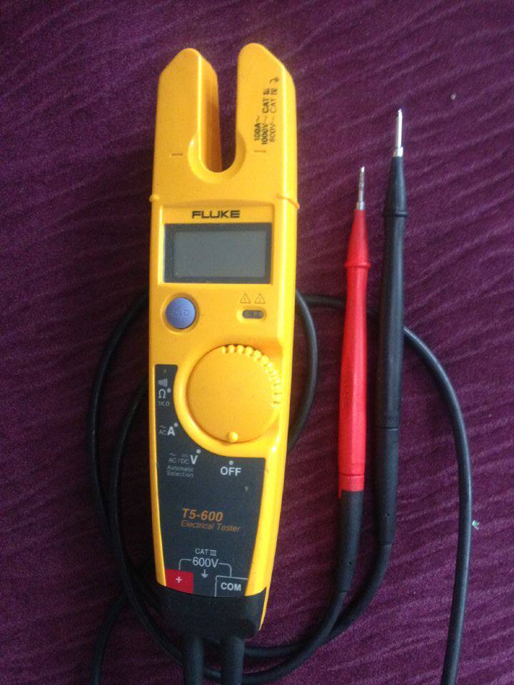 Original American FLUKE FLUKE T5-600 open clamp meter current and voltage on-off tester