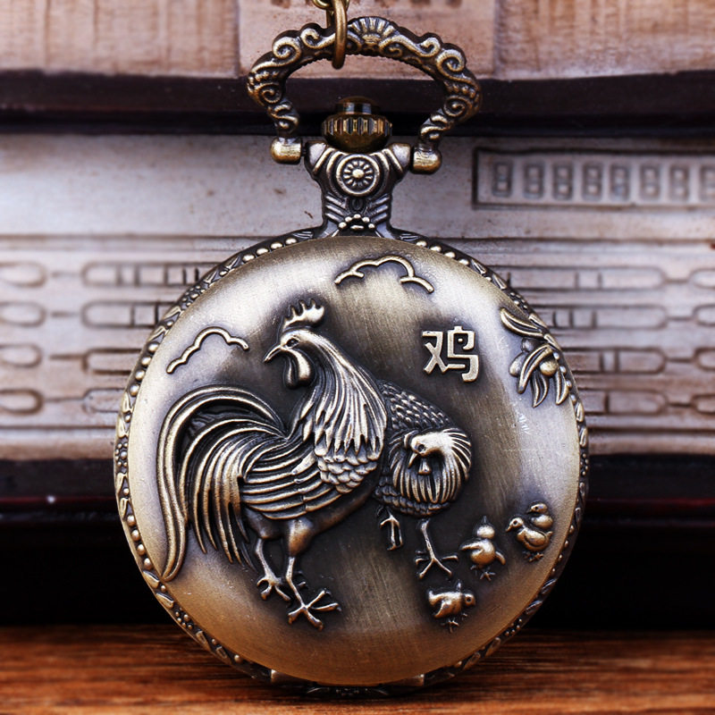 Large Size Fine Chain Ancient Bronze Color Zodiac Chicken Quartz Watch Retro Relief Large Male Watch 0