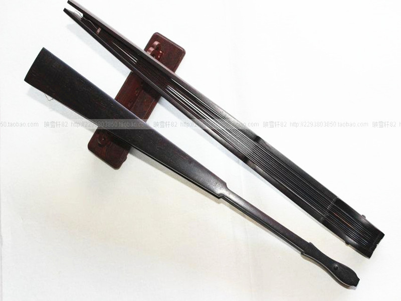 (Xuan paper craftsmanship) 10-inch 13 square boutique purple sandalwood Xuan paper folding fan purple sandalwood core text to play with gift fan