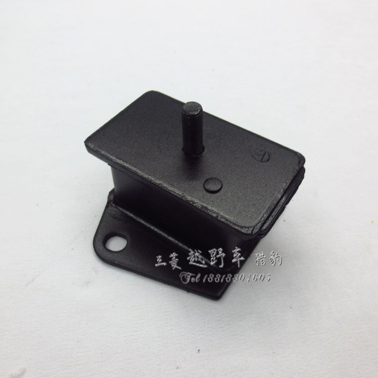 PAJEROV31V32V33 engine foot glue Cheetah 6470 Black King Kong CS6 machine foot pad bracket is factory