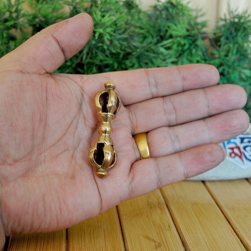 Tantric instrument Nepalese copper gold-plated five-strand Vajra drop magic pestle Vajra length 6 1 cm
