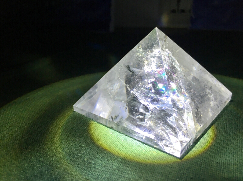 Has been out (back to that era No 221) JO's winding art Longxiao Tiandi protector Pyramid orphan