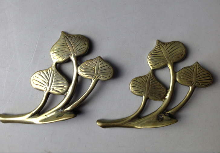 A pair of bronze flowers of Japanese reflux bronze ware