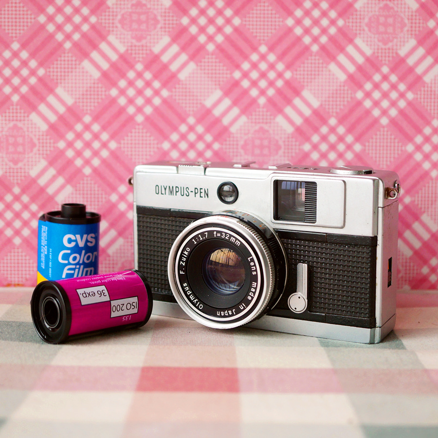 (Half-frame classic) Olympus PEN EED 32 1 7 large aperture fixed aperture side axis 135 negatives