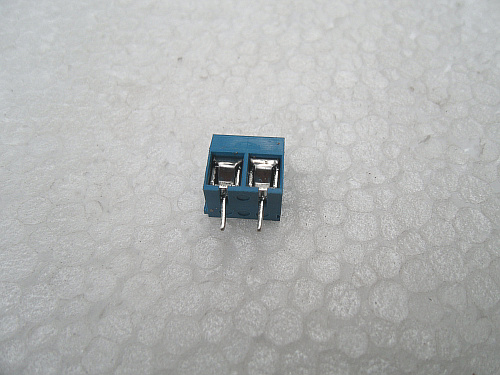 Post head 2p feet from 5mm feet.