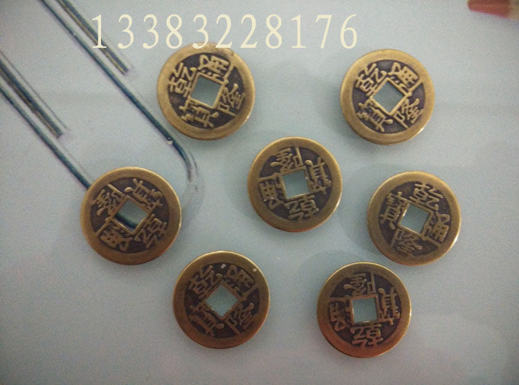 The ash box uses seven stars copper money to funeral the burial of the bone box and burial burial with burial burial graveyard to lay gold cover silver