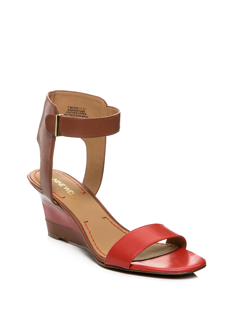 Nine West/玖熙 红色拼棕色搭带牛皮坡跟凉鞋