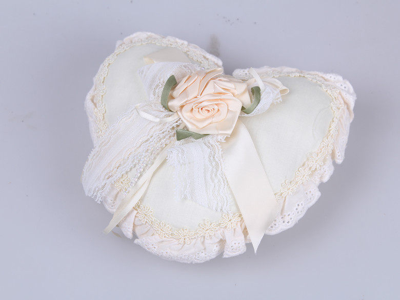 (Princess Anna) The new heart-shaped withdrawal of the new house newcomer to decorate the wedding supplies