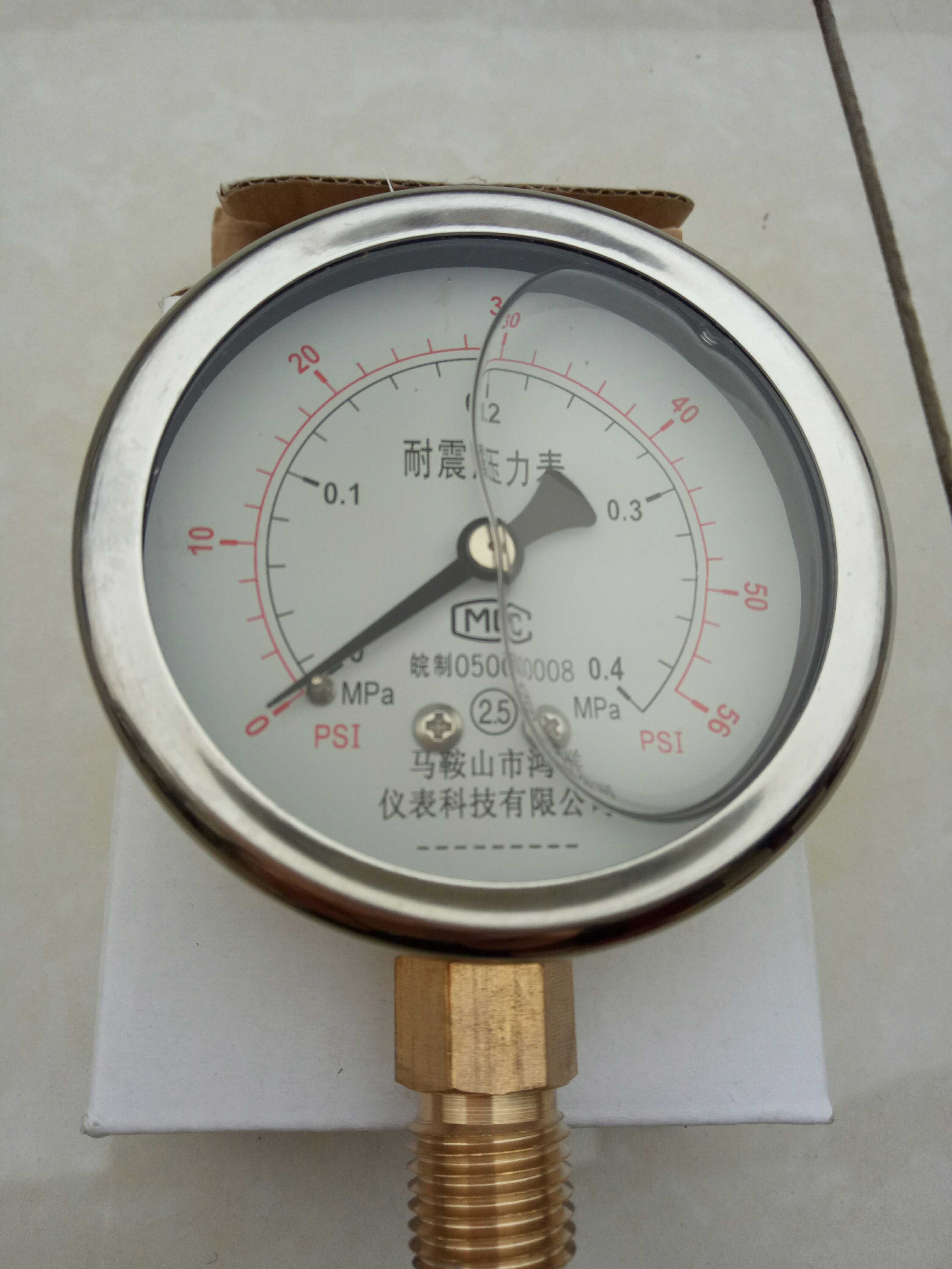 Bulk cement tank Auto parts tank truck pressure gauge Luminous shock resistance pressure gauge Barometer Seismic oil pressure gauge