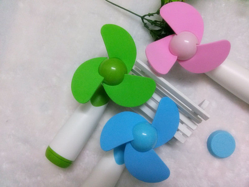 Hand-held fan Mini student handheld portable battery Hand-held small fan Children's silent fan Electric fan