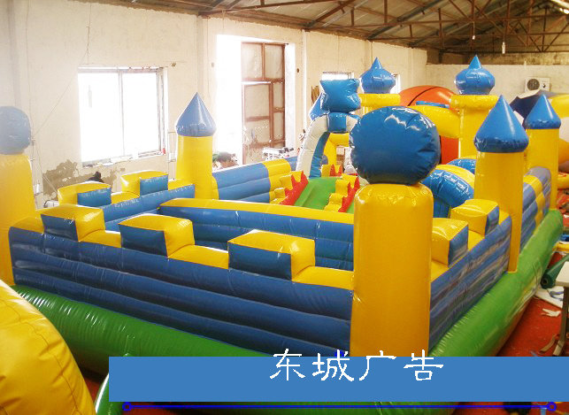 Dongyue Blue Cattle Inflatable Castle BombardsDongyu Duck inflatable toy slide ride equipment