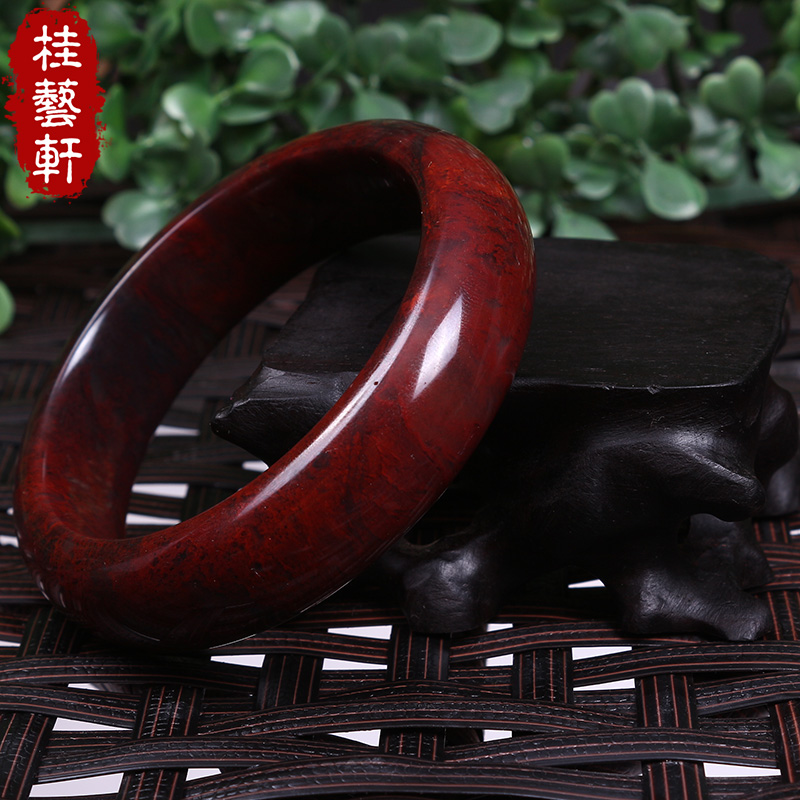 Guilin chicken blood jade chicken blood stone bracelet big red robe orphan A goods natural jade blood color Jiaman red jade bracelet