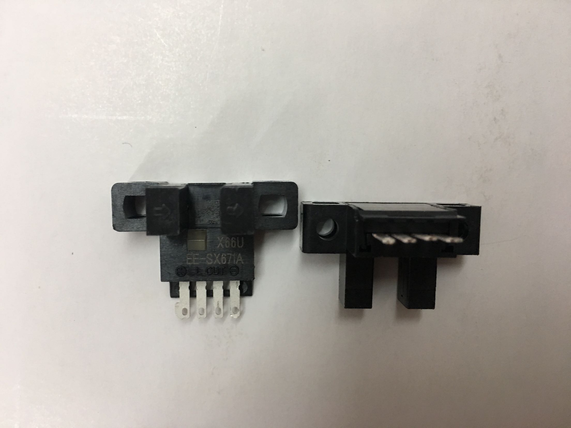 New original Omron Omron Optoelectronic switch EE-SX671A