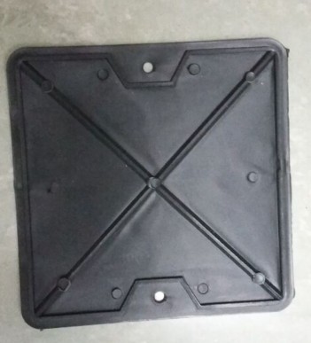 Insert the backsheet in the place of the blocking sheet metal to insert the stopsheet metal