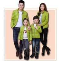 Quần áo cha mẹ mùa thu và mùa đông gia đình mới nhà ba áo khoác cotton xuống và áo khoác cotton cho con gái quần áo trẻ em