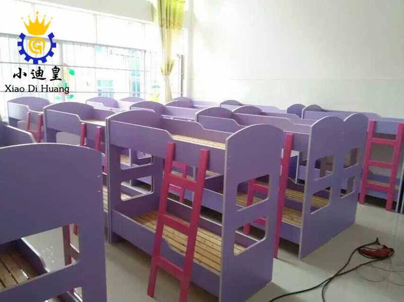 С�ϻʶ�ͯ˫�㴲