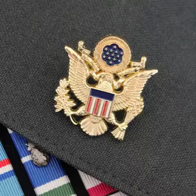 Military fan hat emblem Hat emblem Commemorative badge Epaulette Metal badge USARMY badge Chest badge Collar badge