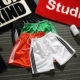 2018 người đàn ông mới màu đỏ với cùng một đoạn quần short trắng mỏng xã hội chàng trai mùa hè ba quần quần đi biển nam quần thể thao nam Quần short