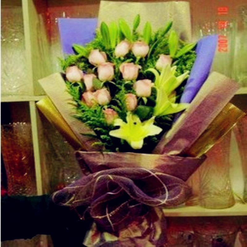 教师节粉玫瑰百合苏州情人节预定生日同城鲜花速递泰兴南通江油市