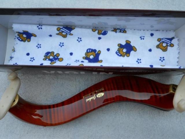 Upscale artisanal tiger veins wooden violin shoulder pad solid wood shoulder care aesthetically practical