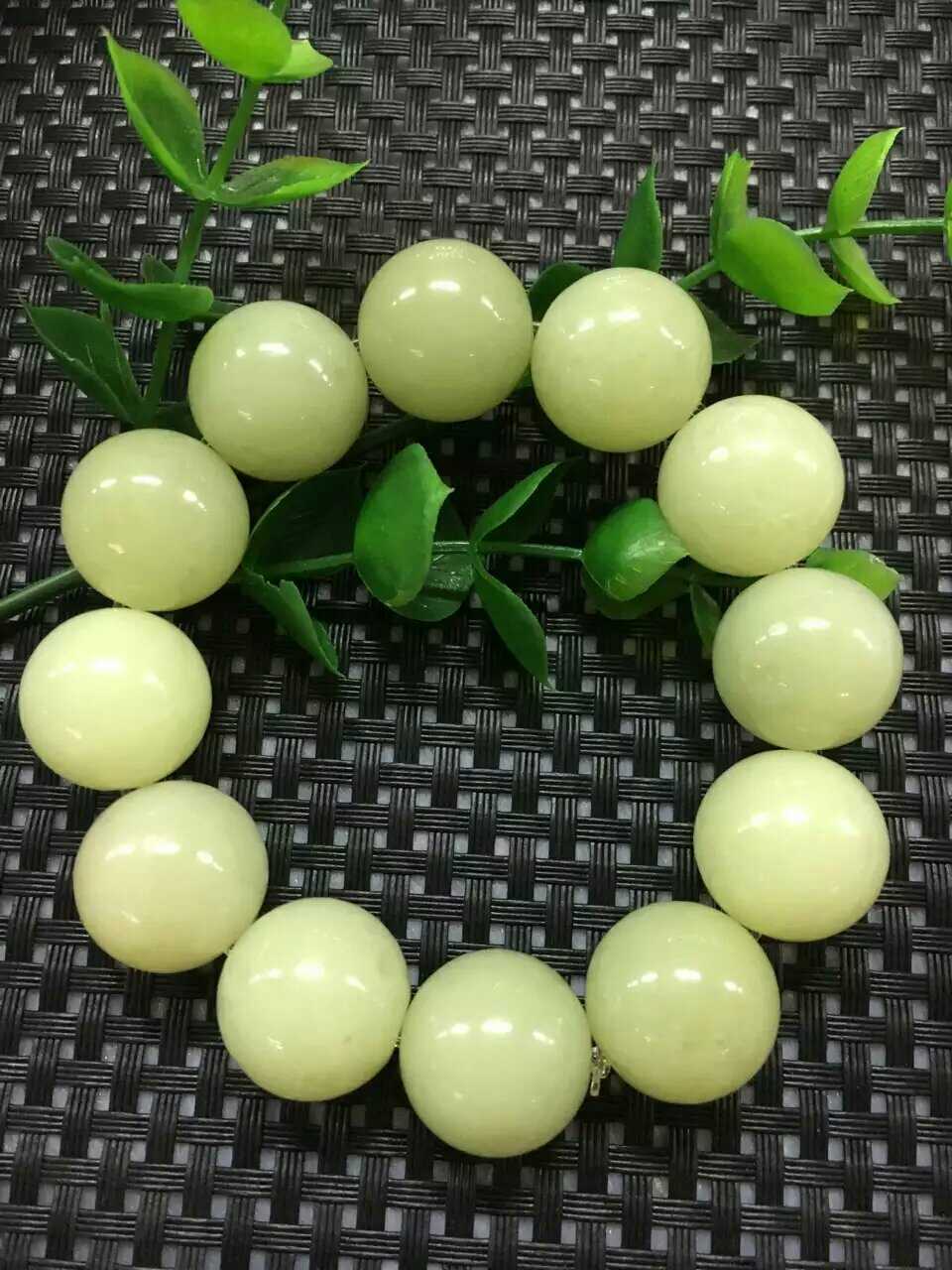 Natural Xiu Jade Yellow White Old Jade Handmade String Jade Handmade and Tanyu's old jade handmade