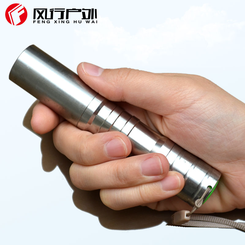 Wind Line Outdoor C5 Q5 stainless steel intense light flashlight 18650 Mini charged far away 