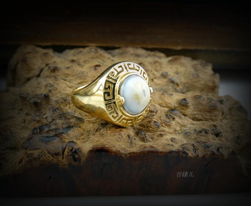 2019 new New Year's Day boutique ultra-valued 18K gold inlaid jade ring millennium old jewel goat eye plate pearl classic back tattoo