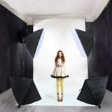 Съемка модели костюма установлена ​​четыре одно световые мягкие световые сара