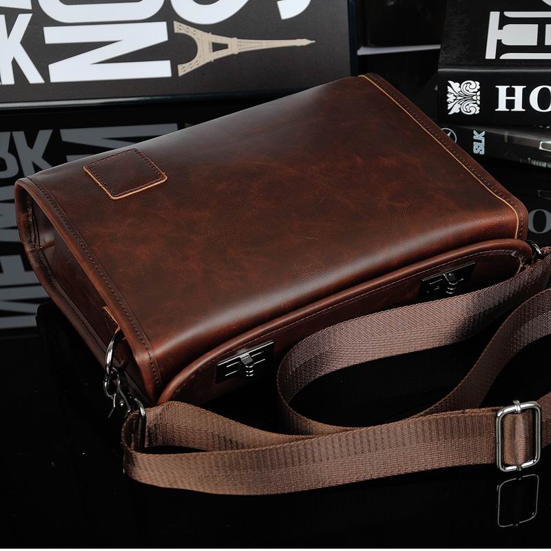 Original Mad Horse Leather Men's Bag Men Casual Retro Single Shoulder Skewed Satchel Double Screwing Lock Design Trend Diagonal Cross-Pack Bag