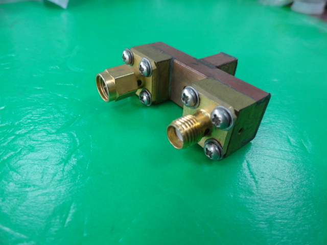 Original assembly and disassembly of SMA mother-to-SMA male waveguide adapter