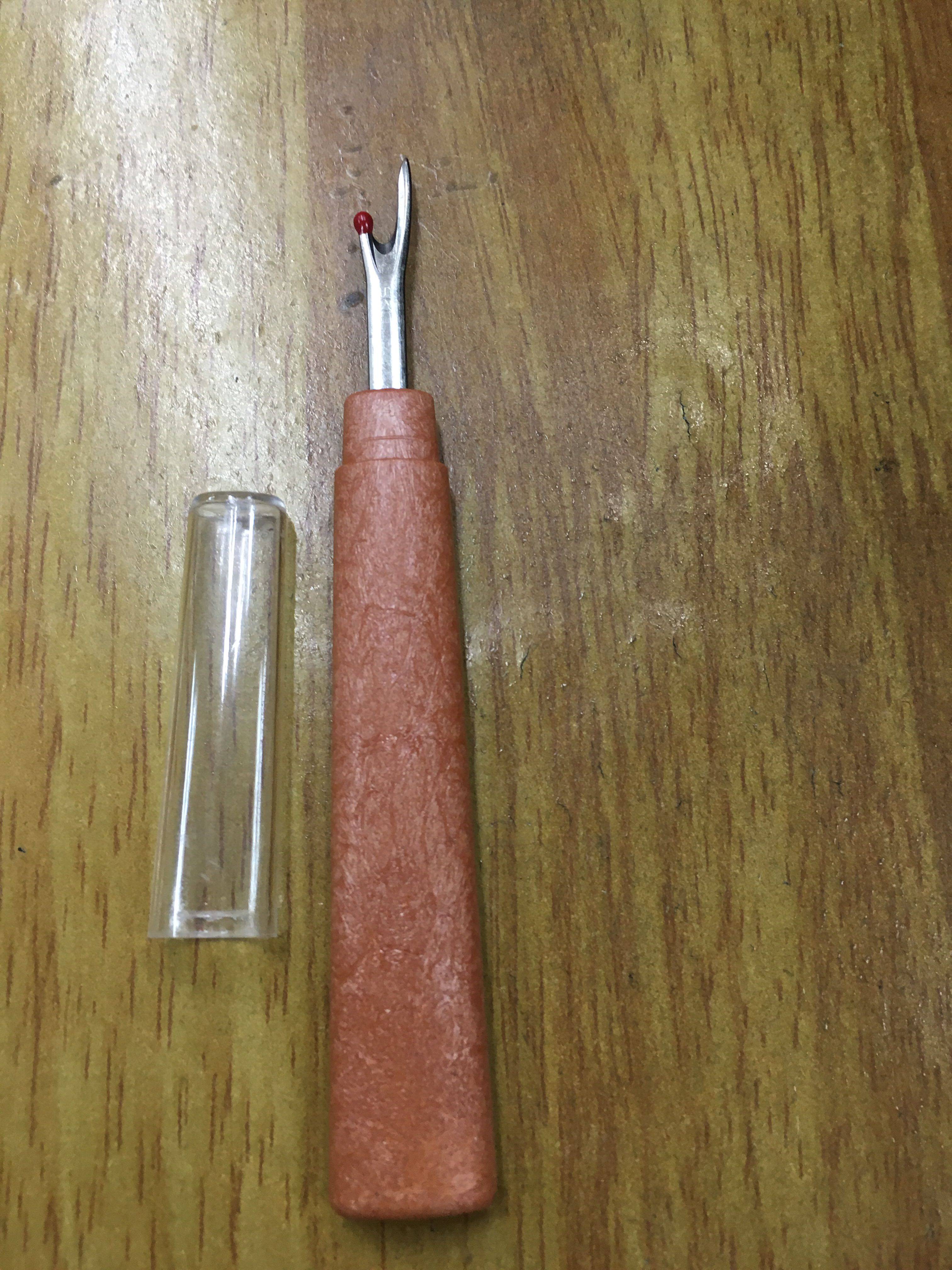 The wire-dismantling device