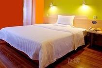 7 Days Hotel Chain Hotel · Yibin Peoples Park Store Ali exclusive Queen room