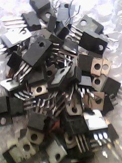 Digital accessories hand original disassembly three-terminal regulator tube 7805CV LM7805 spot in kind