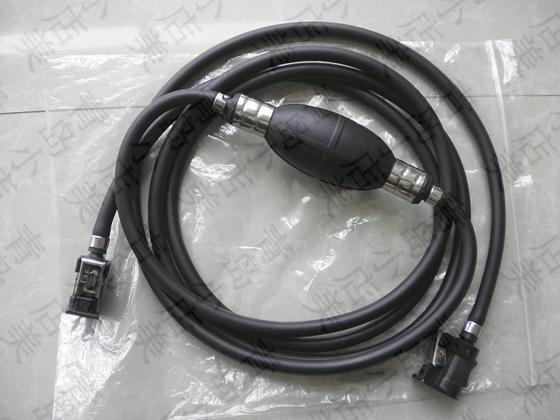 Hundreds of wins in the rubber dinghy of the rubber dinghy of the sub-machine boat, the oil pipe joint of the oil tank of the oil tank of the