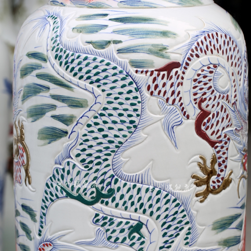 Jingdezhen ceramics hand - made of wulong 18 carp landing big red carp porcelain vase sitting room adornment is placed