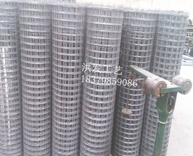 Steel wire mesh screen Stainless steel products Iron mesh fence Breeding chicken iron mesh warehouse factory isolation fence