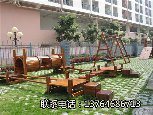 New Hot Selling Manufacturers Customized Preservative Wood Children's Play Facilities Cabins Kiosks Security Pavilion Wooden Bridges