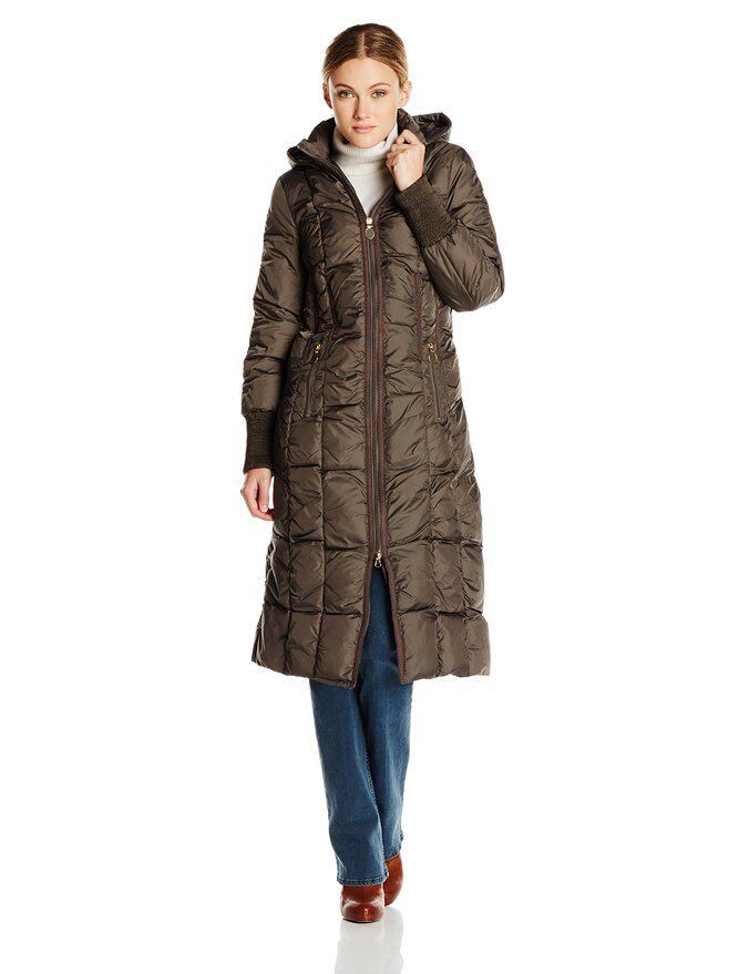 Ms. T Tahari's long version of the Waterproof Down Costume can be removed from the United States 31605T - T4 direct mail