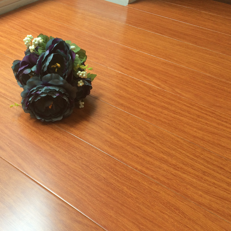 ����ʵľ�ذ���ľ