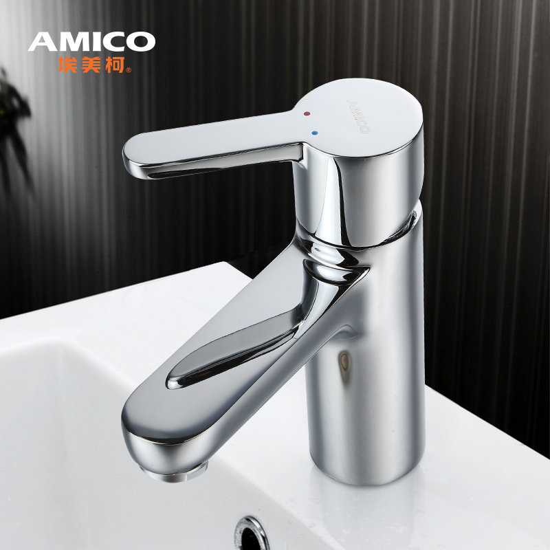 �����µ��׵�����������ˮ��ͷMD99P8