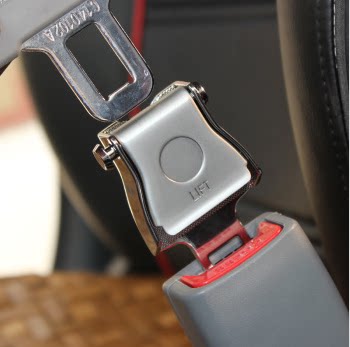 汽车用品安全带插扣插口插销卡扣卡插多功能高档汽车安全扣静音扣