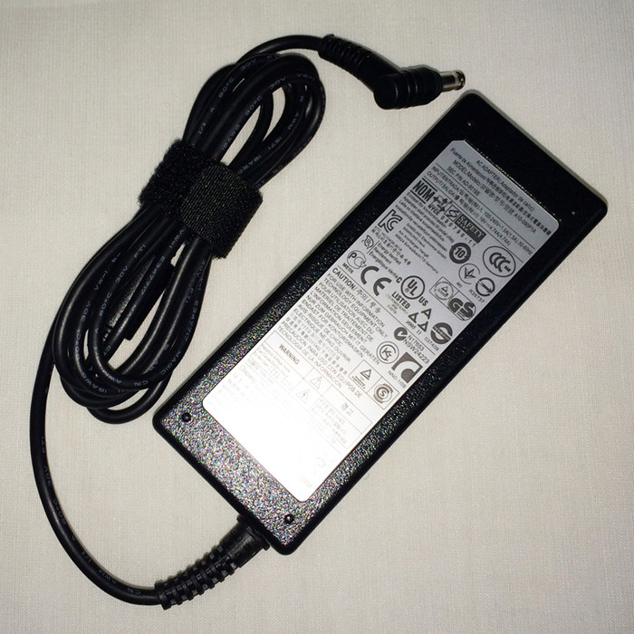 New SAMSUNG Samsung 19V 4 74A 90W Notebook Power Connector A10-090P1A