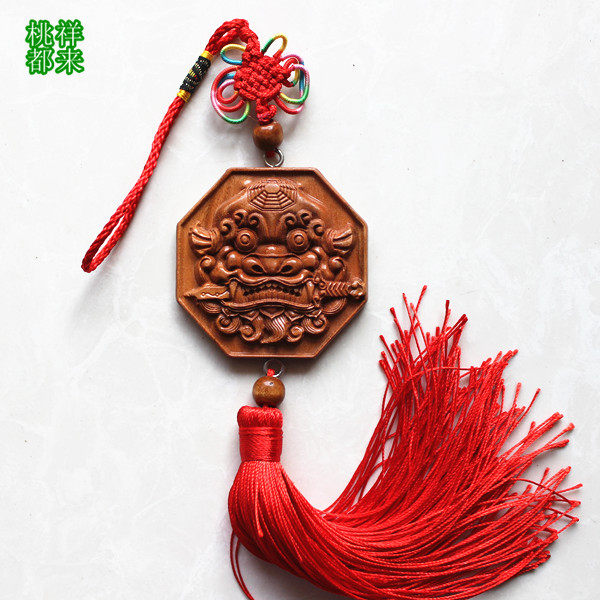 Peach heads gossip mirror peach wooden lion bite sword Chinese kyin sunglasses hanging decoration home feng shui decoration