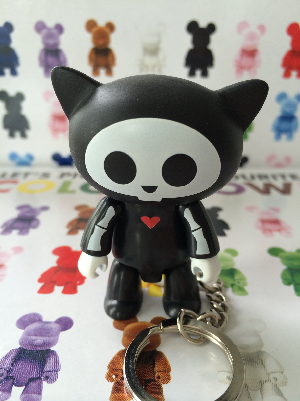 香港Toy2r Qee限量公仔鑰匙扣(小怪獸系列黑色)