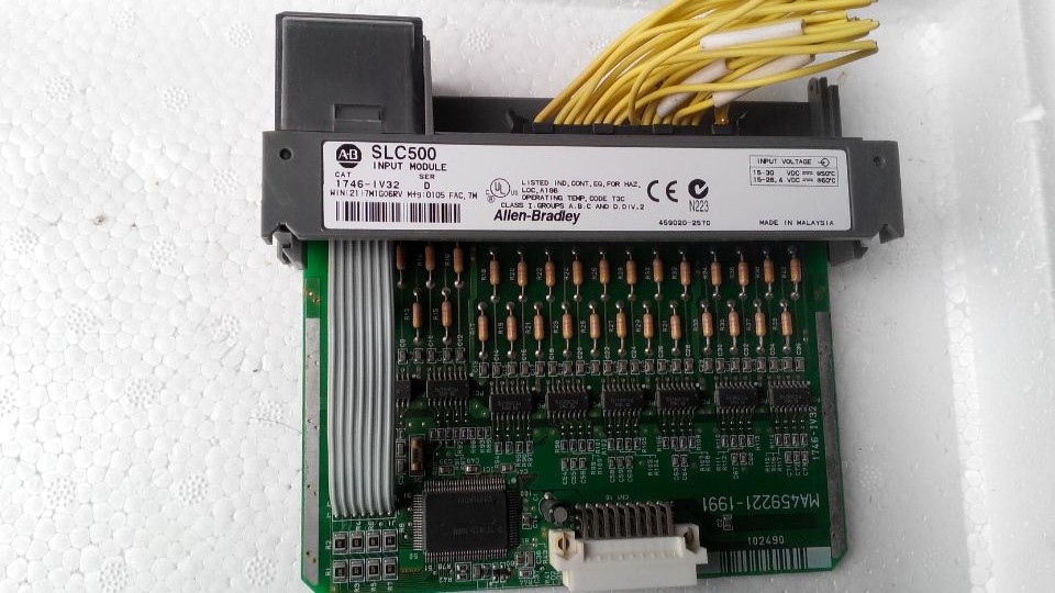 AB Rockwell PLC 1746-IV32 bargain